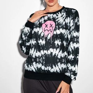 Halloween tie dye sweater (S)